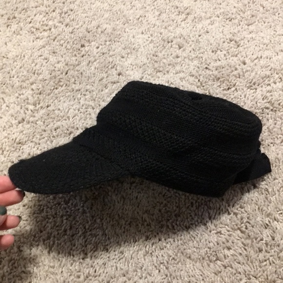 Black knit baseball cap - Picture 2 of 5